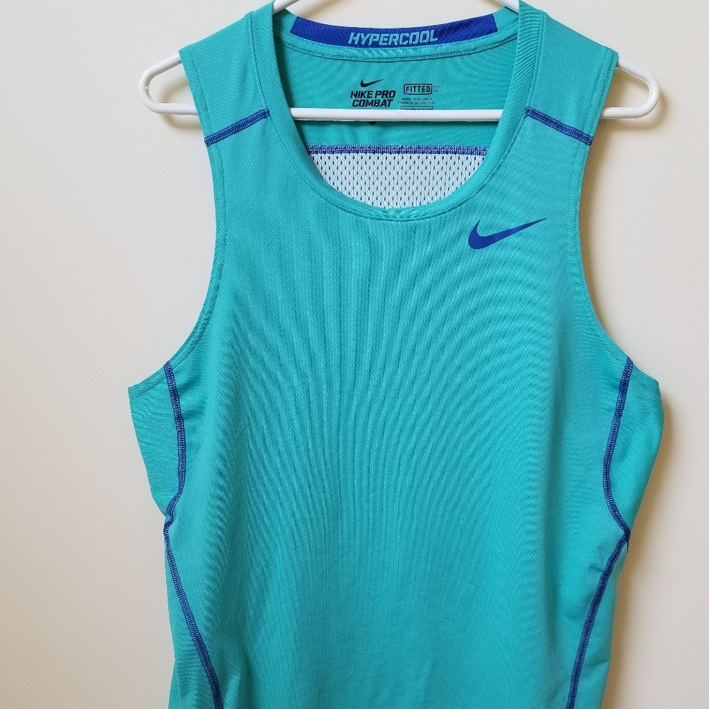 Mens Nike Pro Combat Hypercool DriFit fitted tank